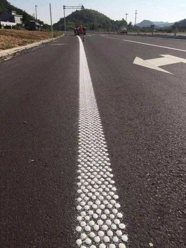 道路标线材料